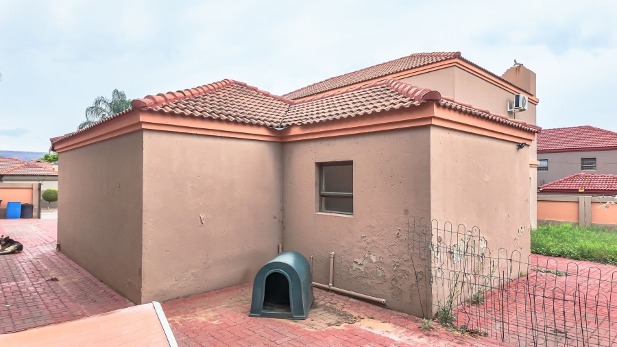 4 Bedroom Property for Sale in Safari Gardens North West